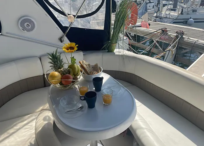 Bateaux à Quai Porquerolles *